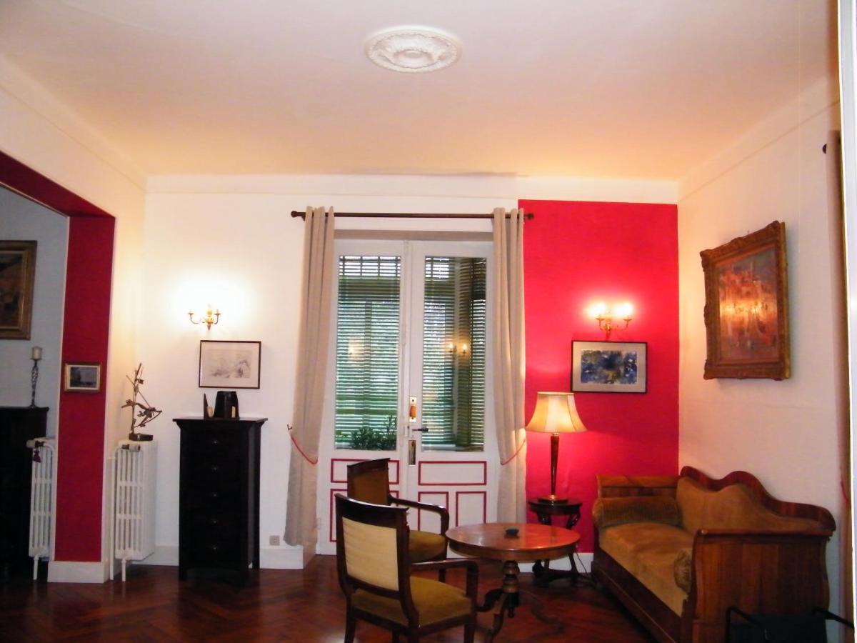 Villa Des Capucins リュクスイユ＝レ＝バン エクステリア 写真