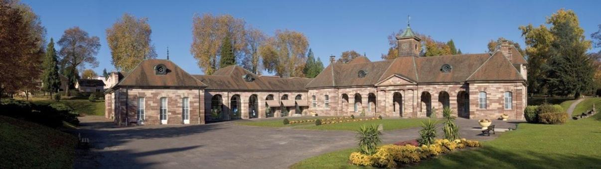 Villa Des Capucins リュクスイユ＝レ＝バン エクステリア 写真